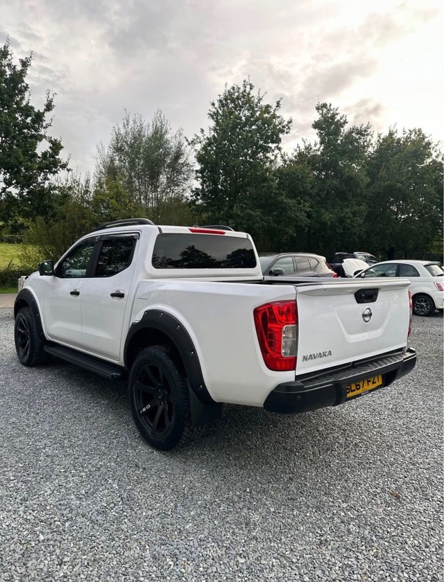 2017 NISSAN NAVARA 2017 2.3 dCi Tekna Pickup Double Cab 4dr Diesel Auto 4WD Euro 6 (190 ps) - Photo 4