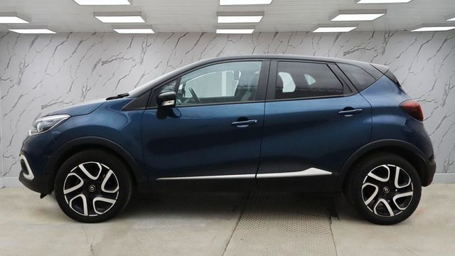 2019 RENAULT CAPTUR - Photo 5
