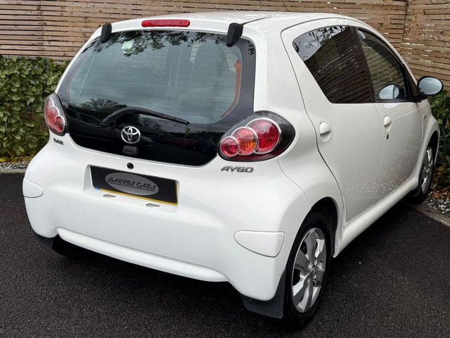 2011 11 TOYOTA AYGO 1.0 VVT-i Go Hatchback 5dr Petrol Manual Euro 5 (67 ps) - Photo 10