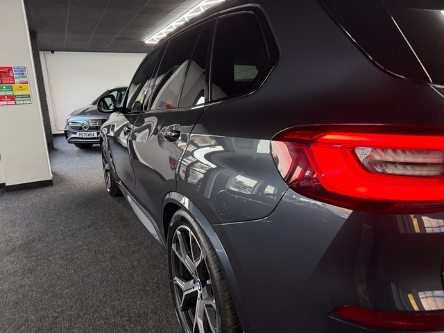 2019 BMW X5 - Photo 7