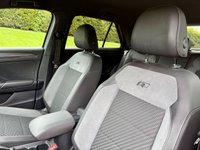 USED 2019 69 VOLKSWAGEN T-ROC 2.0 TDI R-Line SUV 5dr Diesel DSG Euro 6 (s/s) (150 ps) 