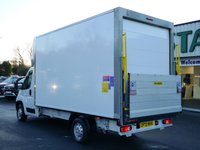 USED 2023 72 PEUGEOT BOXER 335 2.2 BLUEHDI L4 X-LONG BUILT FOR BUSINESS LUTON ( TAIL-LIFT ) 1 OWNER | AIR CON | L4 X-LONG | TAIL-LIFT