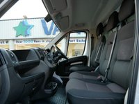 USED 2023 72 PEUGEOT BOXER 335 2.2 BLUEHDI L4 X-LONG BUILT FOR BUSINESS LUTON ( TAIL-LIFT ) 1 OWNER | AIR CON | L4 X-LONG | TAIL-LIFT