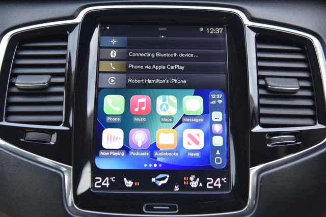 2017 VOLVO XC90 - Photo 9