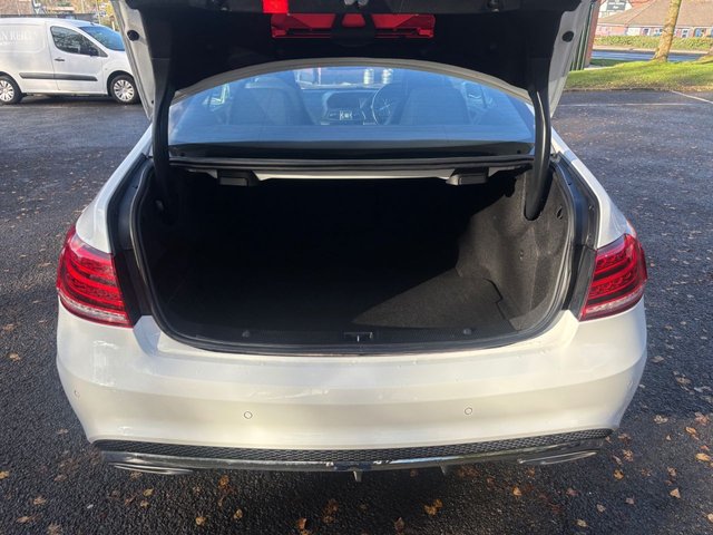 2016 MERCEDES-BENZ E-CLASS 2016 2.1 E220d AMG Line Edition (Premium) Coupe 2dr Diesel G-Tronic+ Euro 6 (s/s) (177 ps) - Photo 11