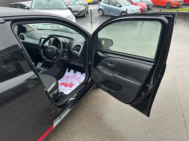 2019 TOYOTA, AYGO - Photo 9