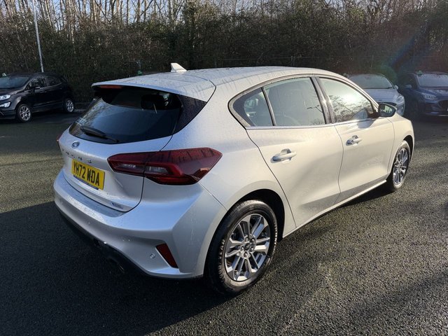 2022 Ford Focus 1L Titanium 5dr - Photo 3