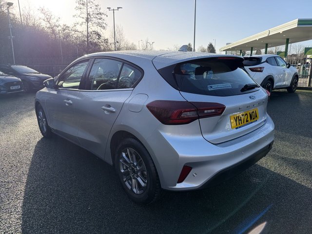 2022 Ford Focus 1L Titanium 5dr - Photo 5