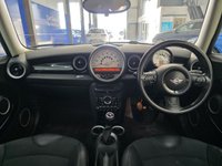 USED 2011 11 MINI CLUBMAN 1.6 Cooper D Estate 5dr Diesel Manual Euro 5 (s/s) (112 ps) 