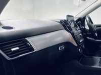 USED 2017 17 MERCEDES-BENZ GLE 2.1 GLE250d AMG Line (Premium) SUV 5dr Diesel G-Tronic 4MATIC Euro 6 (s/s) (204 ps) 1 Owner | Heated Seats | Apple CarPlay | 360 Reversing Camera  | Ambient Lighting | Pano Roof