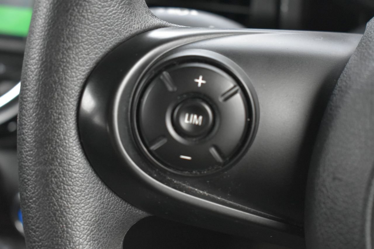 MINI COOPER HATCHBACK 3DR PETROL MANUAL EURO 6 S S 136 PS 2018 85,671...