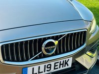 USED 2019 19 VOLVO V60 2.0 T5 Inscription Estate 5dr Petrol Auto Euro 6 (s/s) (250 ps) LEATHER+PAN ROOF+XENIUM+CAMERA