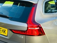 USED 2019 19 VOLVO V60 2.0 T5 Inscription Estate 5dr Petrol Auto Euro 6 (s/s) (250 ps) LEATHER+PAN ROOF+XENIUM+CAMERA