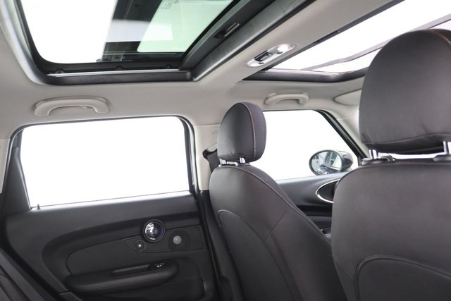 2022 MINI Clubman 1.5L Cooper Classic 5dr - Photo 2