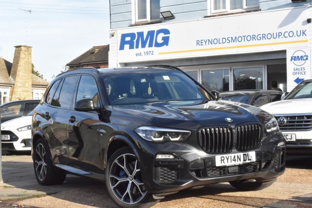 View our BMW X5 3.0 30d MHT M Sport Hybrid Auto xDrive (286 ps) 21" ALLOYS | M SPORT PRO PACK | SKY LOUNGE PAN ROOF | PRO PARKING PACK 