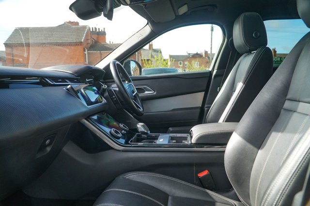 View our LAND ROVER RANGE ROVER VELAR