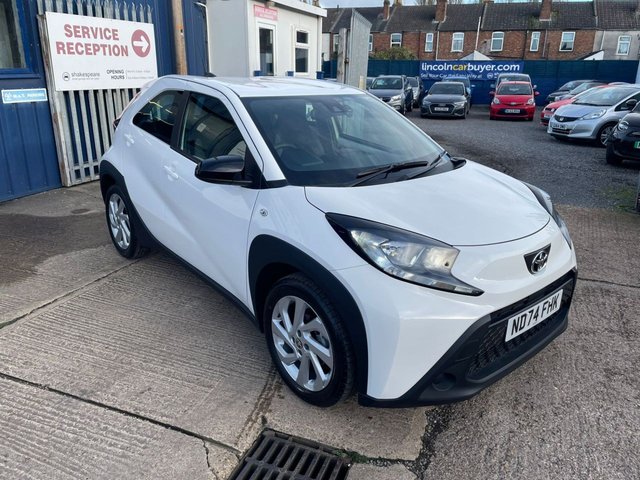 2024 TOYOTA AYGO X - Photo 3