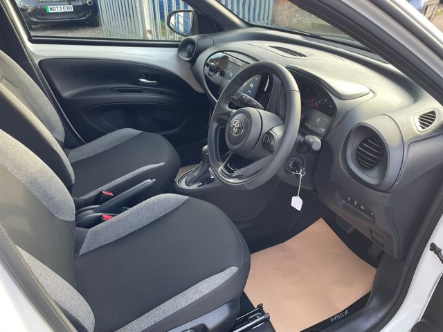 2024 TOYOTA AYGO X - Photo 5