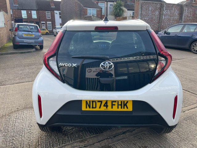 2024 TOYOTA AYGO X - Photo 10