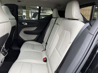 USED 2020 70 VOLVO XC40 2.0 B4 MHEV Inscription Pro SUV 5dr Petrol Hybrid Auto Euro 6 (s/s) (197 ps) Panoramic | Harman Kardon