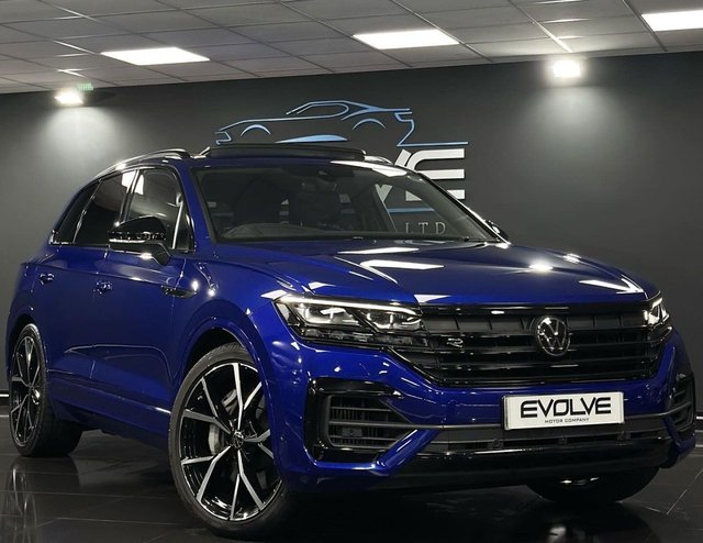 2023 73 Volkswagen Touareg 3.0 V6 TSI eHybrid 14.3kWh R SUV 5dr Petrol Plug-in Hybrid Tiptronic 4Motion Euro 6 (s/s) (462 ps)