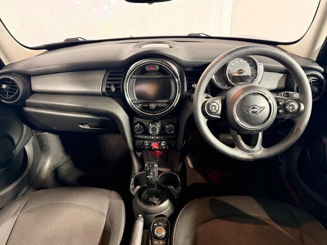 2019 MINI HATCH - Photo 2