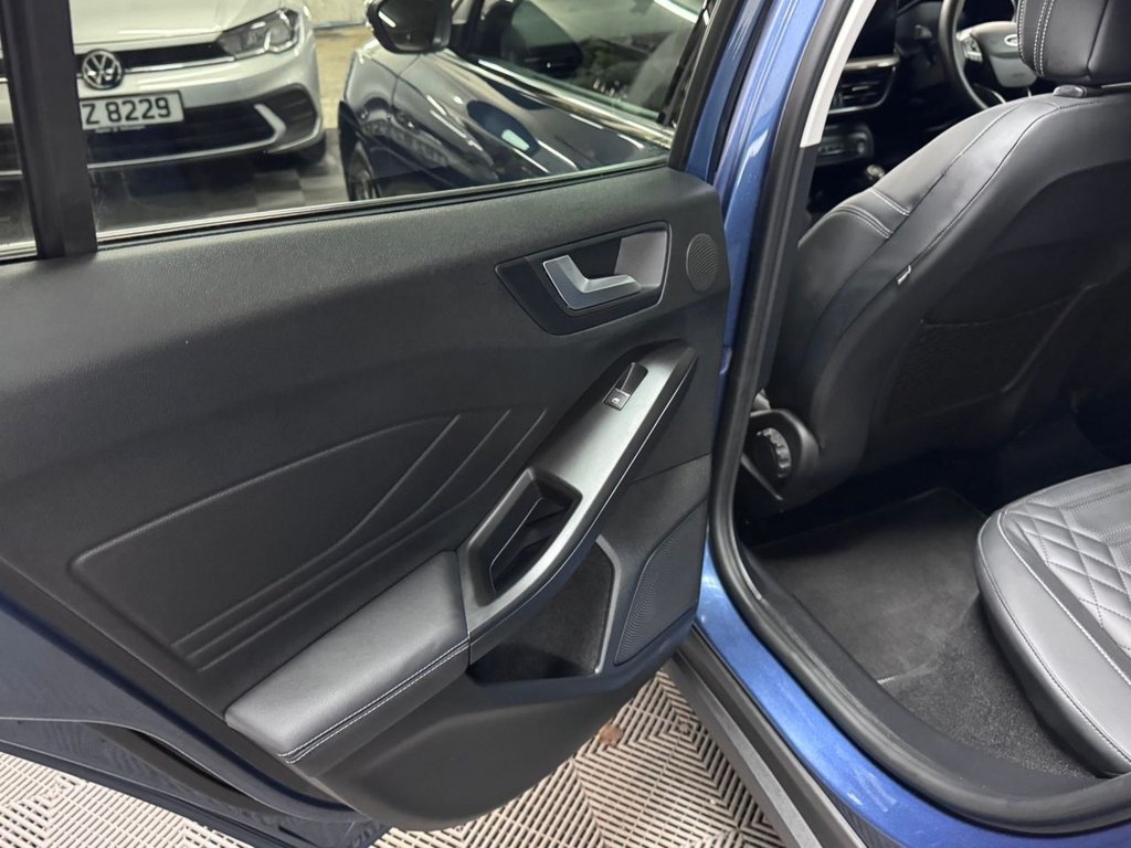 USED 2022 22 FORD FOCUS 1.0T EcoBoost Titanium Vignale Hatchback 5dr Petrol Manual Euro 6 (s/s) (125 ps) Bluetooth - SatNav - Sensors!