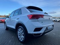 USED 2018 68 VOLKSWAGEN T-ROC 1.0 TSI SE SUV 5dr Petrol Manual Euro 6 (s/s) (115 ps) SENSORS*CAR PLAY*CRUISE*17"ALLOYS*
