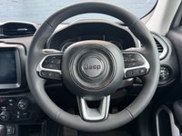 USED 2019 19 JEEP RENEGADE 1.3 GSE T4 Longitude SUV 5dr Petrol DDCT Euro 6 (s/s) (150 ps) Superb History, Rear Parking Sensors, Apple Carplay, Android Auto, Voice Control, Satellite Navigation, Cruise Control, Dual Zone Climate Control, Bluetooth Connectivity For Calls And Music
