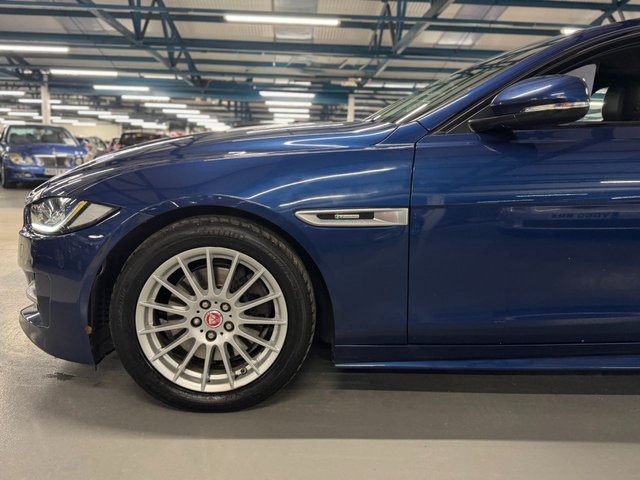 JAGUAR XE 2.0d R-Sport Saloon 4dr Diesel Auto Euro 6 (s/s) - Photo 11