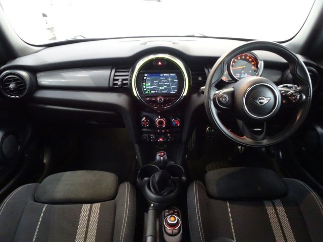 2019 MINI HATCH 1.5 Cooper Sport Hatchback 3dr Petrol Manual Euro 6 (s/s) (136 ps) - Photo 2