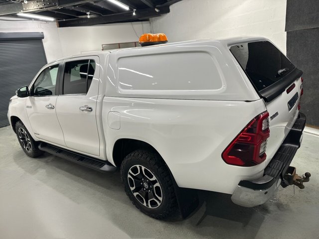 2021 TOYOTA HILUX - Photo 7
