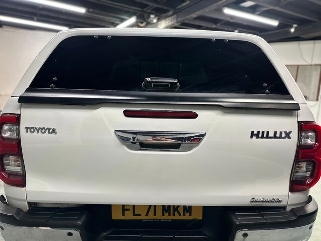 2021 TOYOTA HILUX - Photo 9