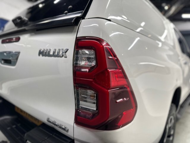 2021 TOYOTA HILUX - Photo 12