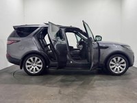 USED 2019 68 LAND ROVER DISCOVERY 3.0 SD V6 HSE Luxury SUV 5dr Diesel Auto 4WD Euro 6 (s/s) (306 ps) Discovery 5 HSE Luxury SUV 4WD Euro 6 306 BHP Complete Service Maintenance record , 8402 Miles , 15359 Miles , 30213  Miles, 53262  Miles,  65131  Miles ,    Hosting a generous specification including Electric Deployable Towbar, Active Rear Locking Differential , All Terrain Progress Control , Heated Steering Wheel, Rear Entertainment Screens with remote and headsets, Privacy Glass