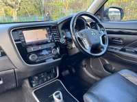USED 2017 17 MITSUBISHI OUTLANDER 2.0h 12kWh 4h SUV 5dr Petrol Plug-in Hybrid CVT 4WD Euro 6 (s/s) (200 ps) Sunroof, Reverse Camera