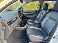 USED 2017 17 MITSUBISHI OUTLANDER 2.0h 12kWh 4h SUV 5dr Petrol Plug-in Hybrid CVT 4WD Euro 6 (s/s) (200 ps) Sunroof, Reverse Camera