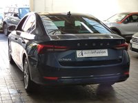 USED 2022 72 SKODA OCTAVIA 1.4 TSI iV 13kWh SE L Hatchback 5dr Petrol Plug-in Hybrid DSG Euro 6 (s/s) (204 ps) SAT NAV ANDROID APPLE CARPLAY HEATED LEATHER INTERIOR CRUISE CONTROL PARKING SENSORS 1 OWNER EXCELLENT SERVICE HISTORY WARRANTY