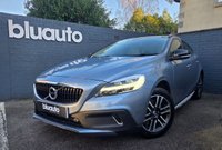 USED 2018 18 VOLVO V40 CROSS COUNTRY 1.5 T3 Hatchback 5dr Petrol Auto Euro 6 (s/s) (152 ps) &pound;6475 of Extras, Front & Rear Sensors, Power Folding Wingmirrors, Auto Lights, Leather Seats, Parking Camera, Park Assist, Electric Seats, Memory Seats, Climate control, Speed Limiter, Bluetooth, Panoramic Sunroof