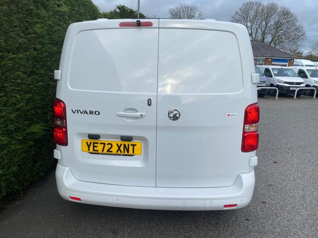2022 VAUXHALL VIVARO - Photo 8