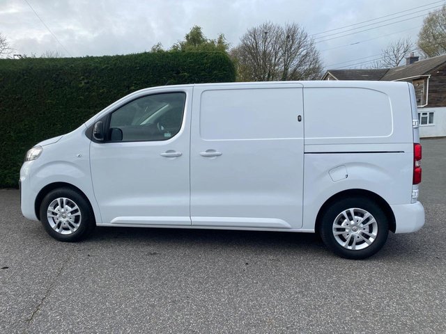 2022 VAUXHALL VIVARO - Photo 5