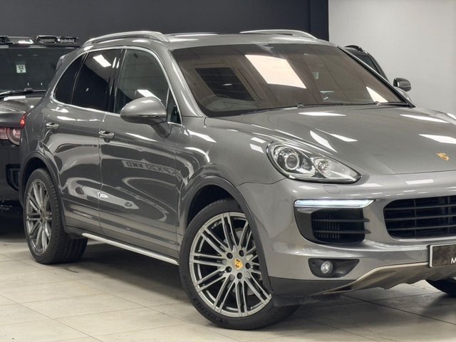 2015 PORSCHE CAYENNE - Photo 6