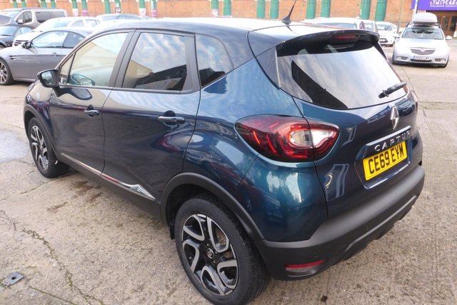 2019 RENAULT CAPTUR - Photo 8