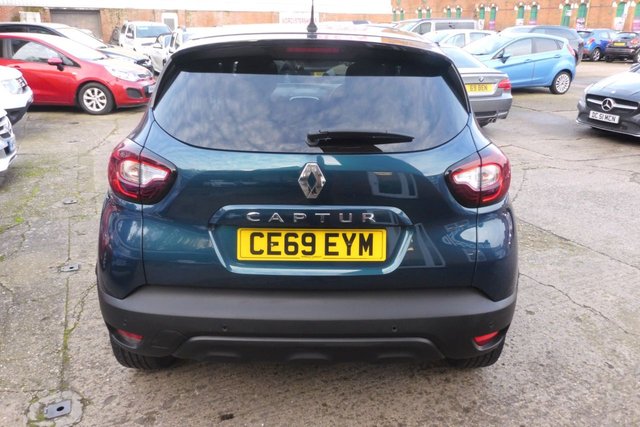 2019 RENAULT CAPTUR - Photo 10