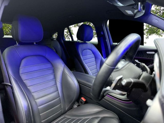 2021 Mercedes-Benz GLC - Photo 7