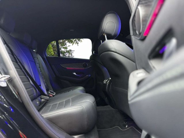 2021 Mercedes-Benz GLC - Photo 8