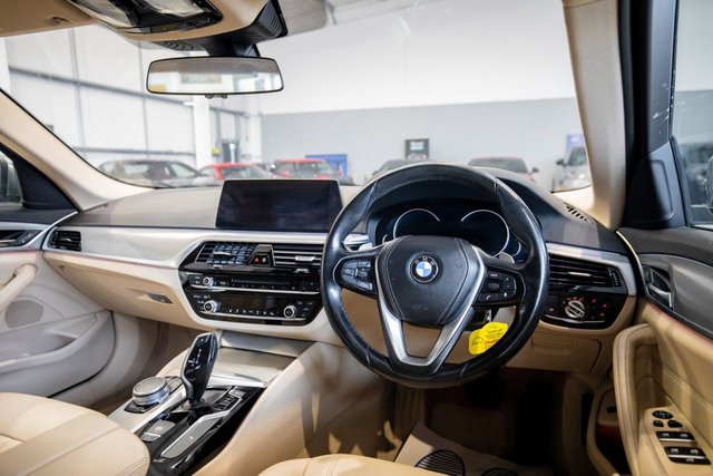 2017 BMW 5 Series 3L Se 4dr - Photo 2