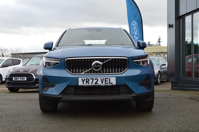 2022 VOLVO XC40 1.5h T4 Recharge 10.7kWh Core SUV 5dr Petrol Plug-in Hybrid Auto Euro 6 (s/s) (211 ps) Only 1 Owner - Photo 4
