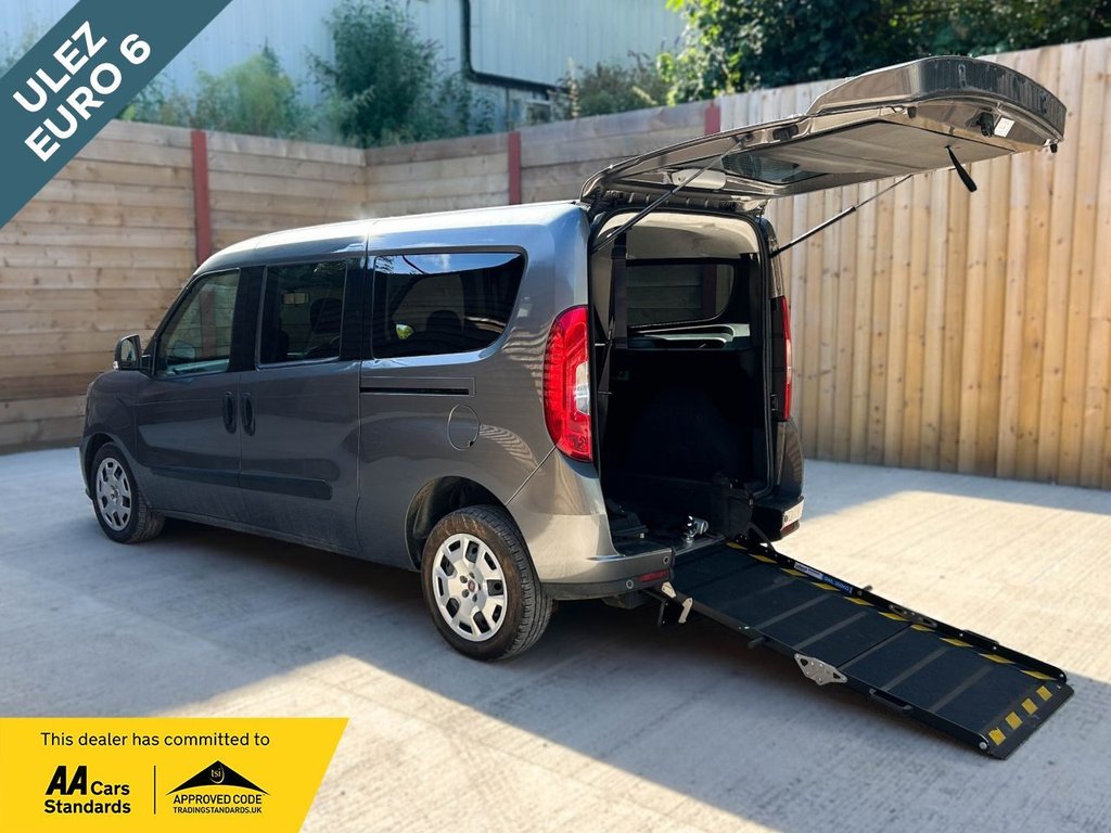 Grey 2019 Fiat Doblo Van Front-wheel drive Manual
