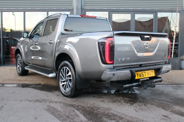 2017 NISSAN NAVARA - Photo 2